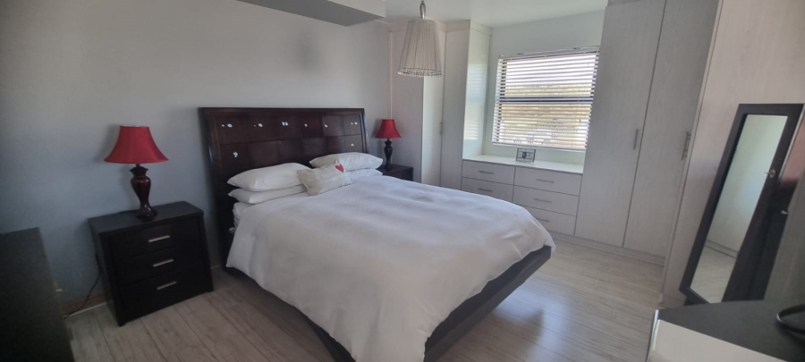 4 Bedroom Property for Sale in Blue Lagoon Western Cape